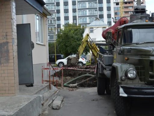 У середмісті Хмельницького призупинили водопостачання