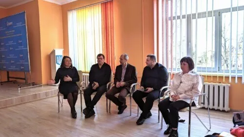 Освітяни з Житомирщини переймали досвід у колег зі Славутської громади